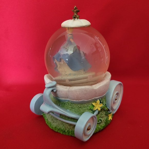 Disney Princess Cinderella Musical Snow Globe Motion Waterball - Picture 13 of 15